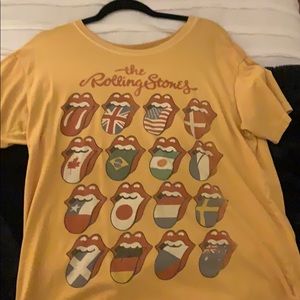 Rolling Stones tee.